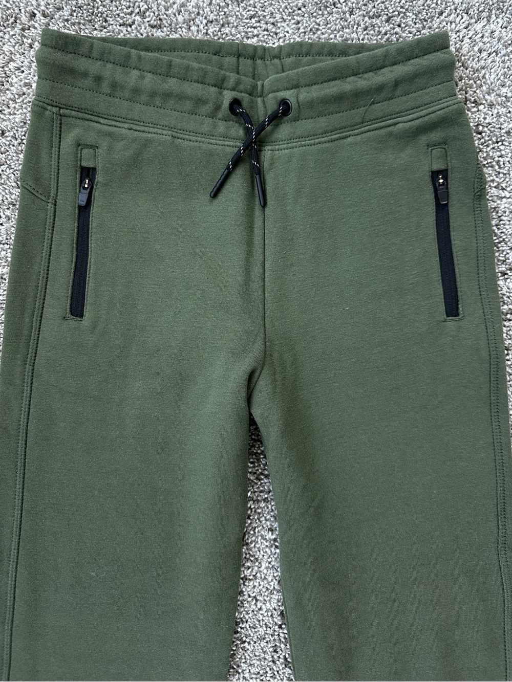 Boy Green Jogger Sweatpants in size 8 - Picture 2 of 4